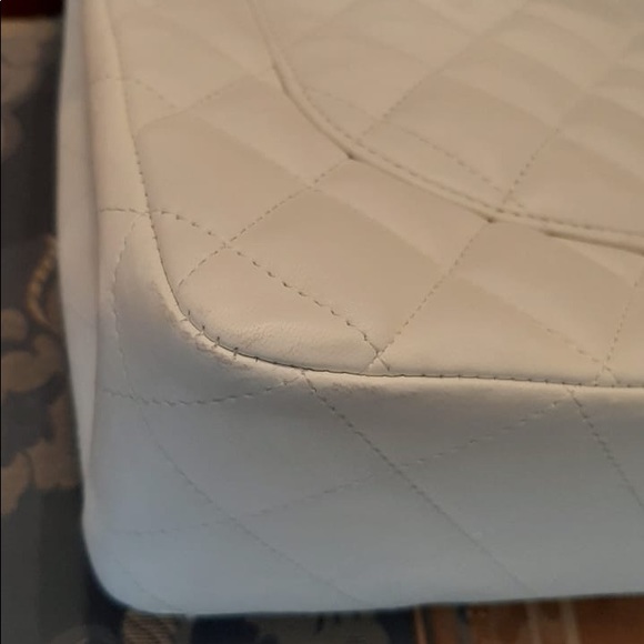 Chanel Jumbo Single Flap Bag with GHW - Picture 12 of 16